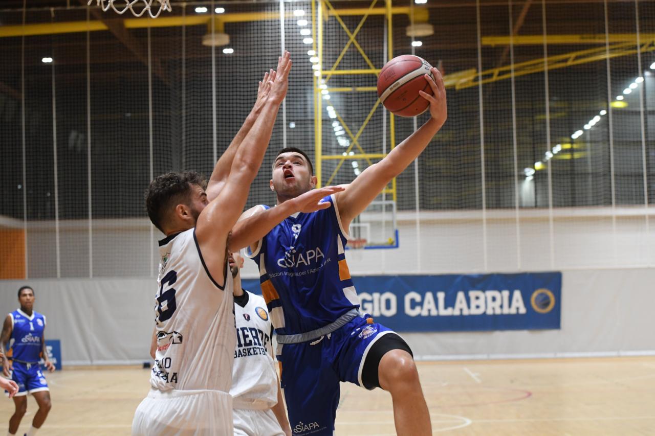 Miladinovic in sottomano